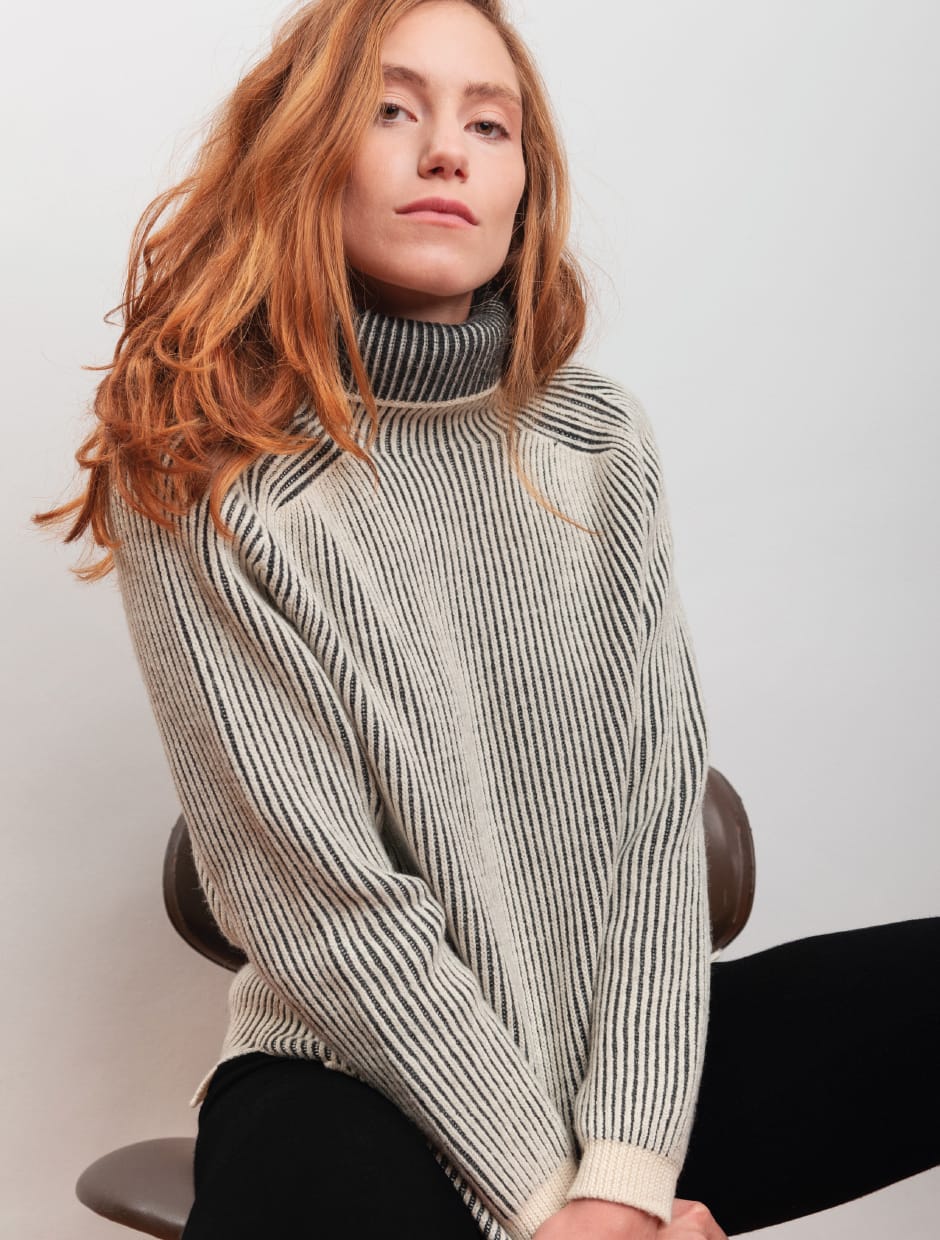 FW 20 - Capture the Fog - knitwear in organic wool fabric natural dye LULLABY